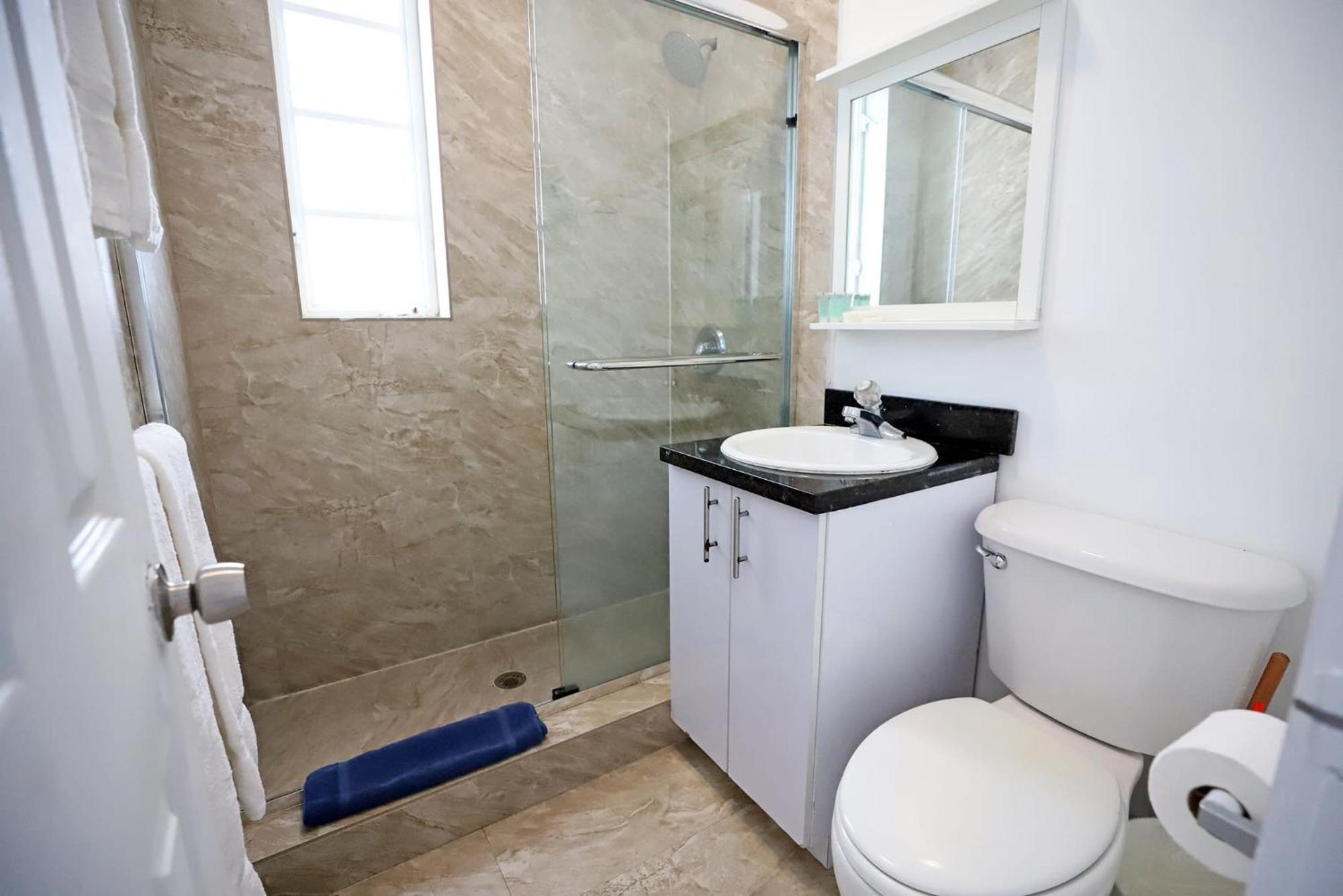2 Bedroom Apartment 3 Minute Walk To South Beach & Ocean Drive Miami Beach Exterior photo