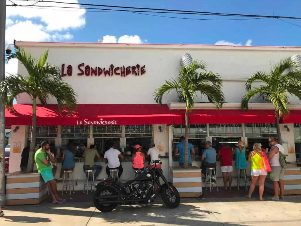 2 Bedroom Apartment 3 Minute Walk To South Beach & Ocean Drive Miami Beach Exterior photo